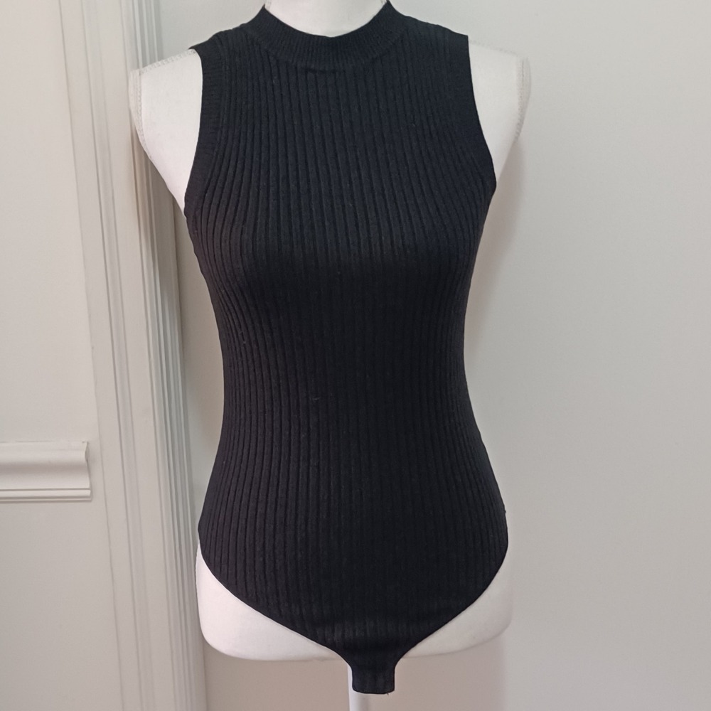 Altered State Women's Sleeveless Black Ribbed Bodysuit Size Small